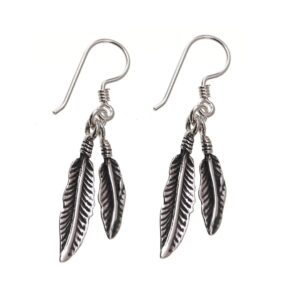 Pendiente hippie plumas