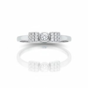 Sortija oro blanco 18kl diamantes