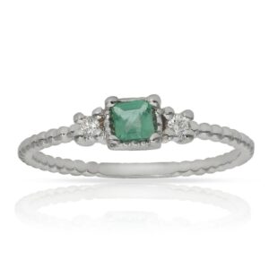 Sortija oro blanco 18kl esmeralda + diamantes